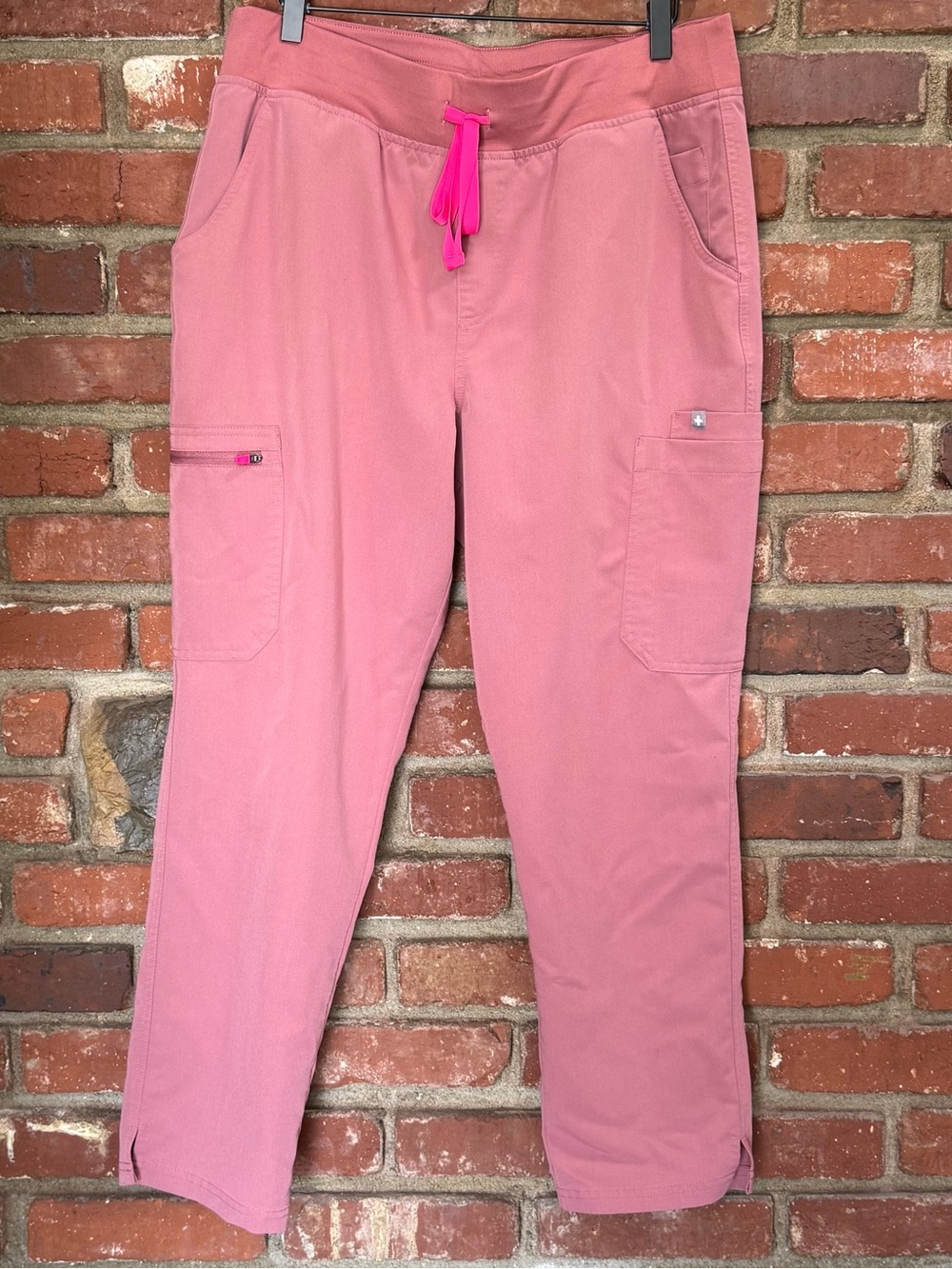 Figs women's Maeve scrub pants size XL Petite W23SW2019P  Flaw Noted below